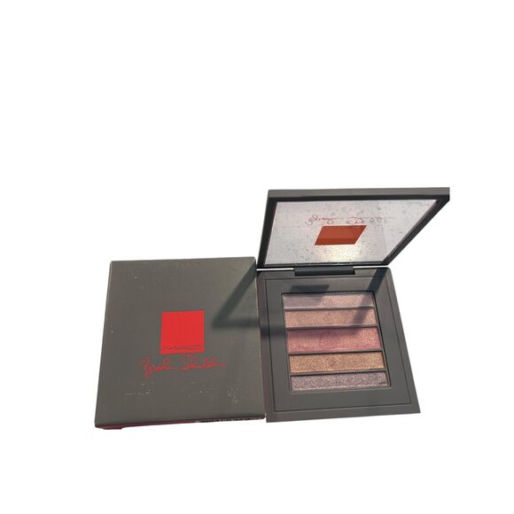 MAC Cosmetics - Mortal Eye Shadow Palette - Brooke Shields - NEW - Picture 1 of 6